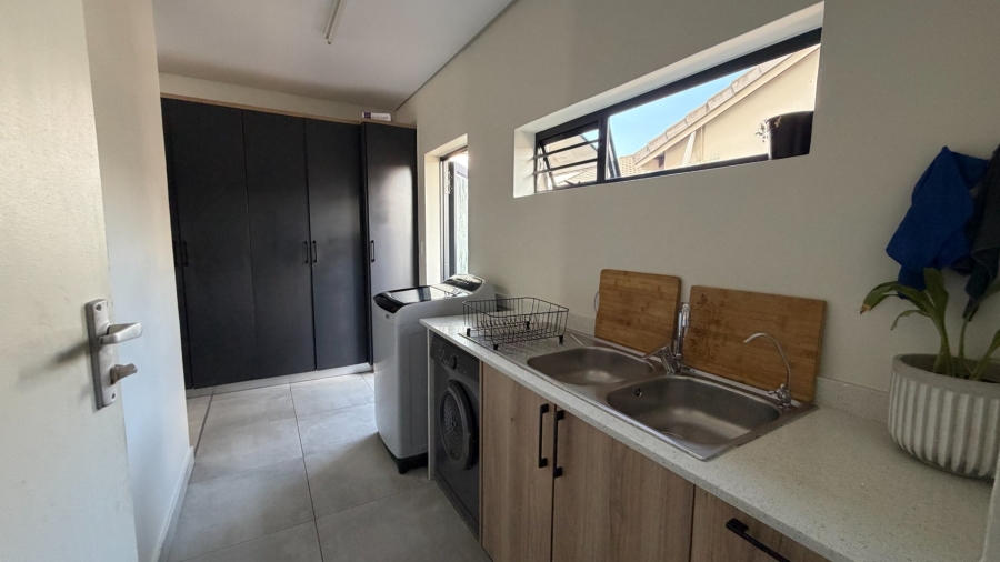 3 Bedroom Property for Sale in Baillie Park North West